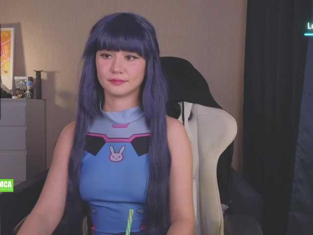 CreamMeow's BongaCams show and profile