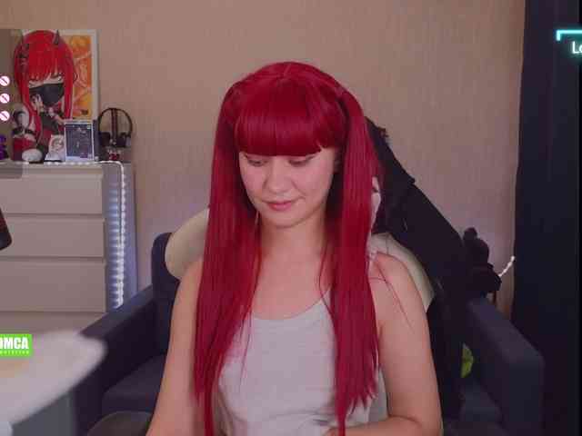 CreamMeow's webcam live show