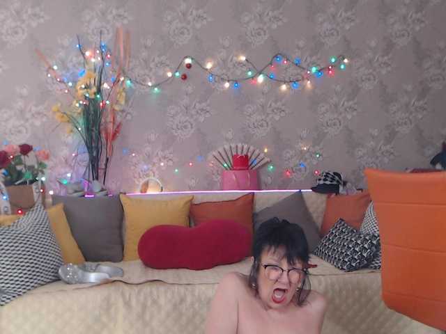 LaliaMia's BongaCams show and profile