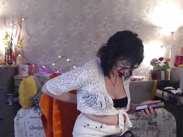 LaliaMia's BongaCams show and profile