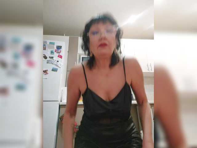 go to chat with LaliaMia