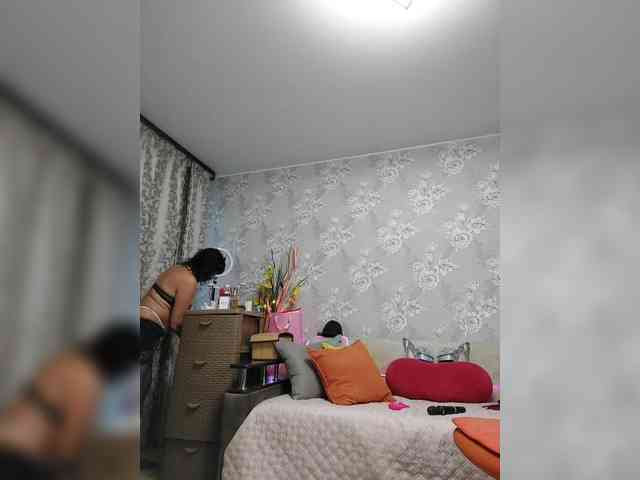 LaliaMia webcam