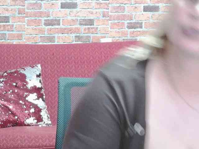 RoseBBW webcam