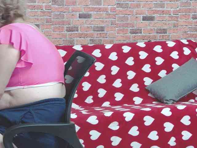 RoseBBW webcam