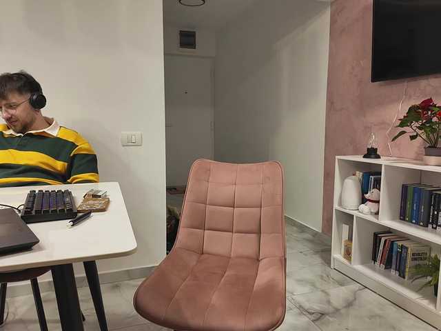 Valeriaxoxo's BongaCams show and profile