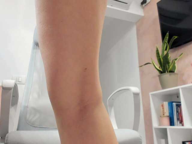 Valeriaxoxo's BongaCams show and profile