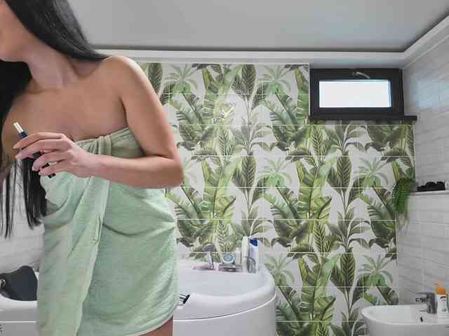 Valeria_xoxo webcam