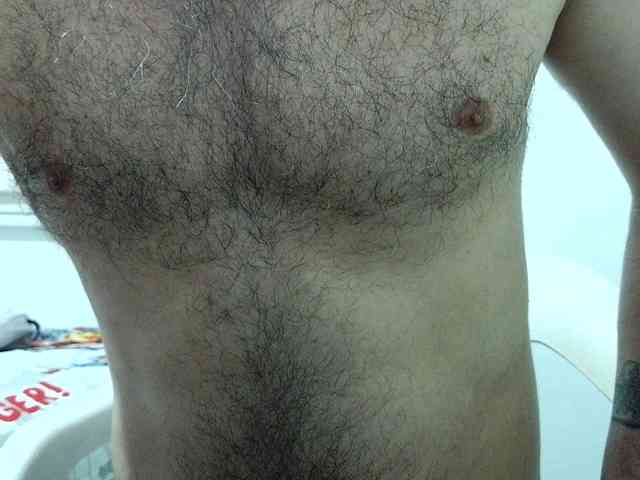 andrew1520 Live Webcam on BongaCams