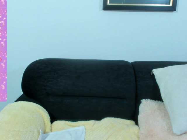 EllaDavs's BongaCams show and profile