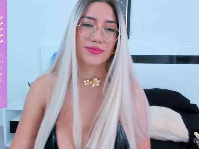 EllaDavs webcam