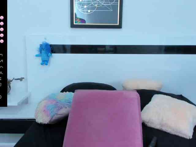EllaDavs webcam