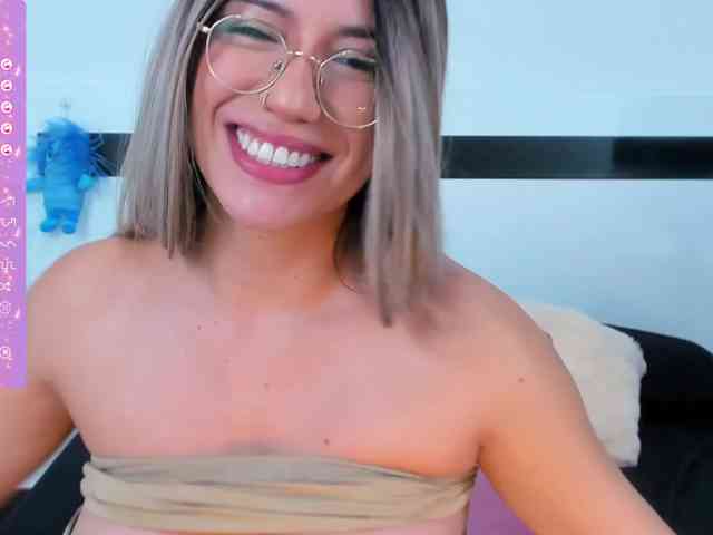 EllaDavs webcam