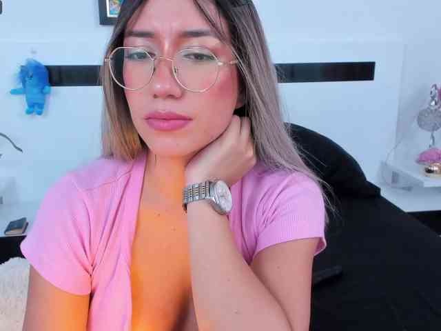 EllaDavs Live Webcam on BongaCams EllaDavs Live Webcam on BongaCams