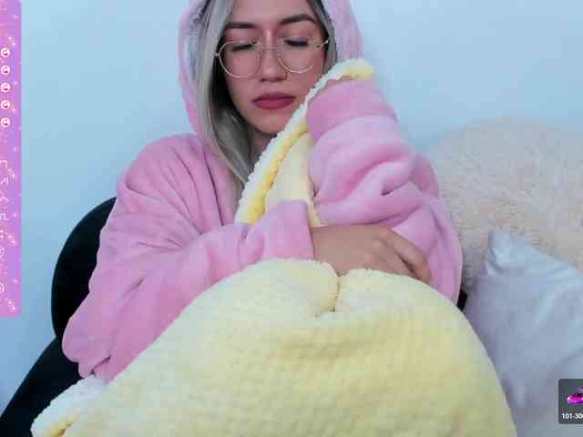 EllaDavs webcam