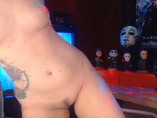 MaddisonRae76 webcam