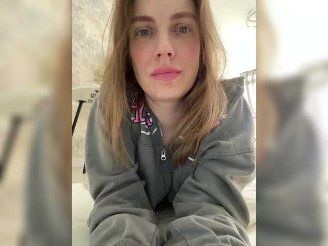 Incredible123's BongaCams show and profile