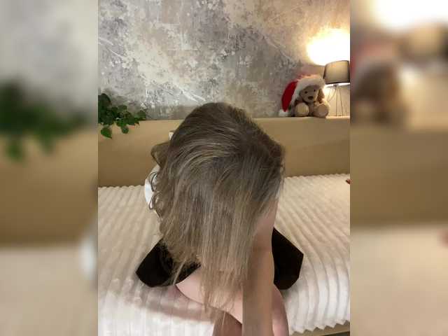 Incredible123's BongaCams show and profile