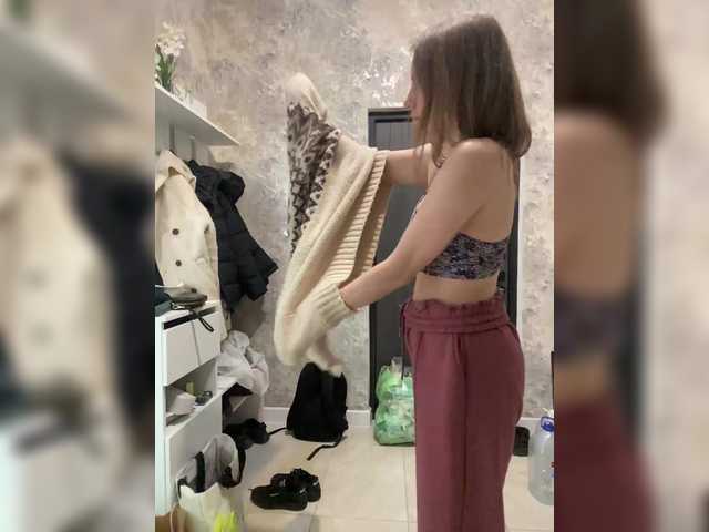 Incredible123's BongaCams show and profile