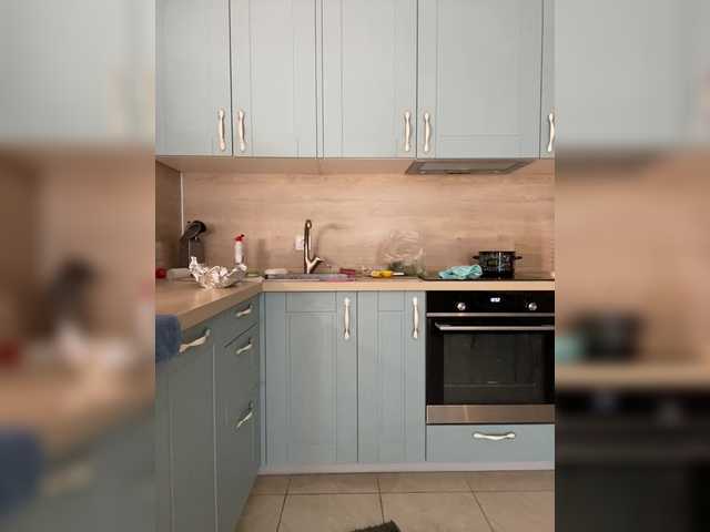 Incredible123's BongaCams show and profile