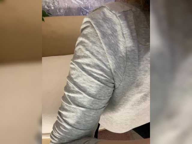 Incredible123's BongaCams show and profile