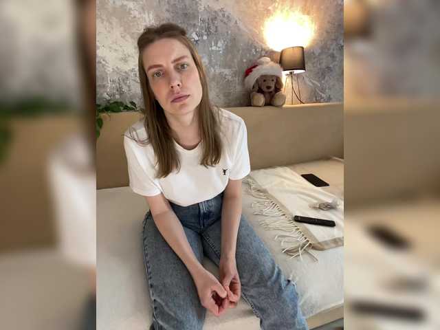 Incredible123's BongaCams show and profile