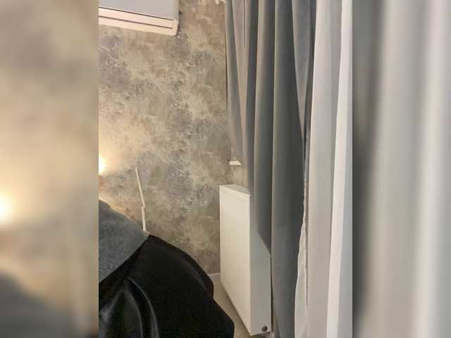 Incredible123's BongaCams show and profile