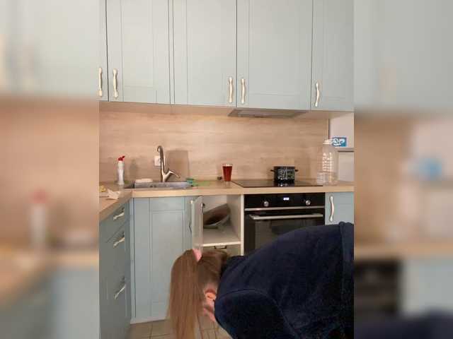 Incredible123's BongaCams show and profile