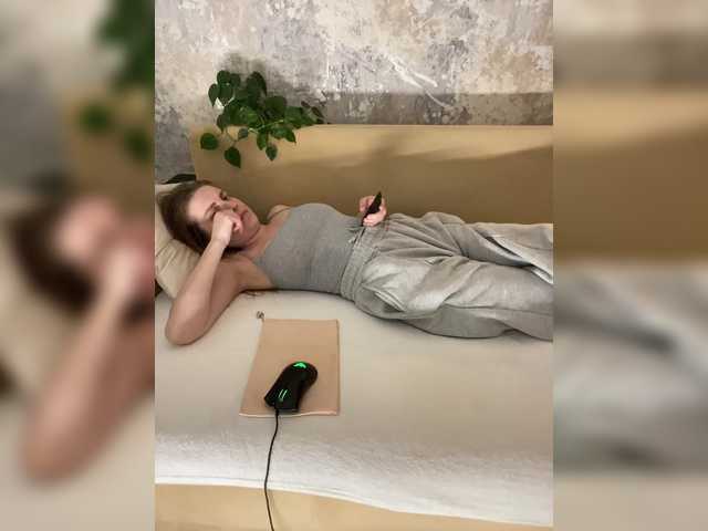 Incredible123's BongaCams show and profile