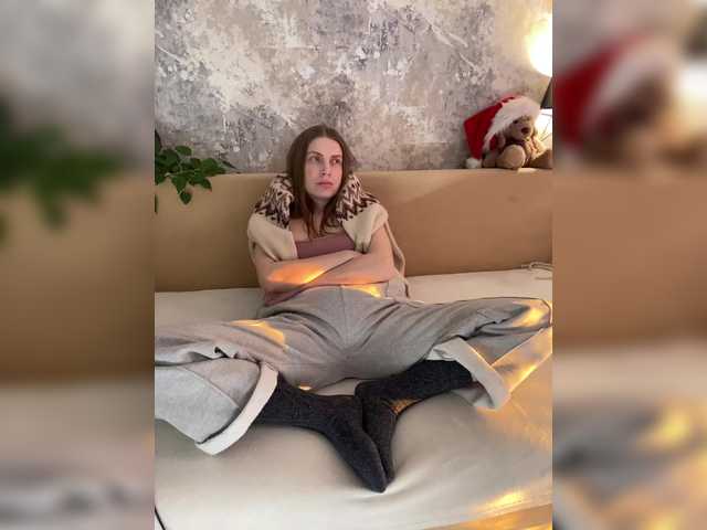 Incredible123 from BongaCams