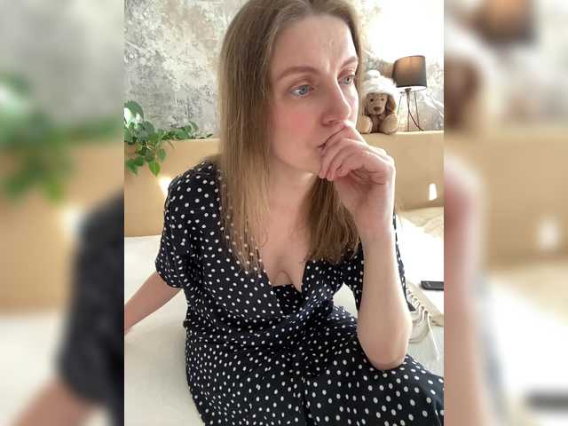 Incredible123's BongaCams show and profile