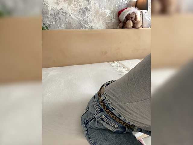 Incredible123's BongaCams show and profile