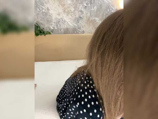 Incredible123's BongaCams show and profile