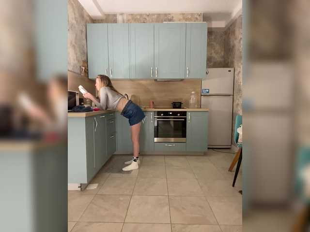 Incredible123's BongaCams show and profile