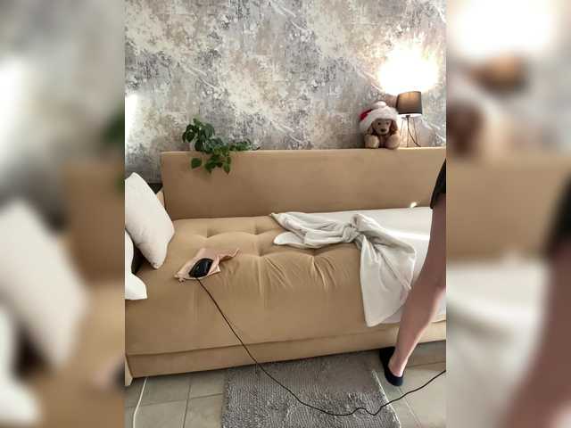 Incredible123's BongaCams show and profile