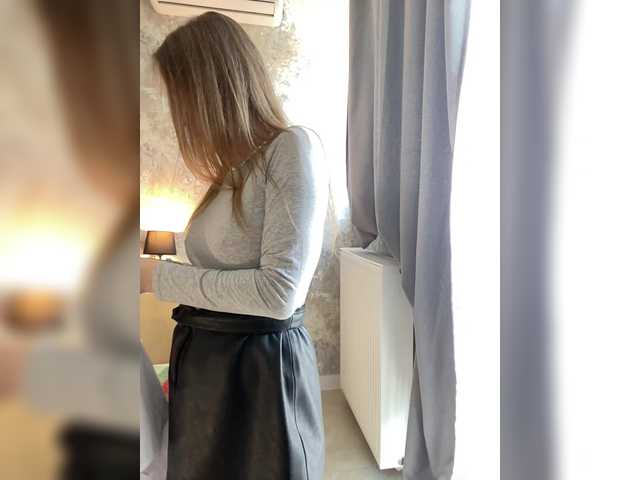 Incredible123's BongaCams show and profile