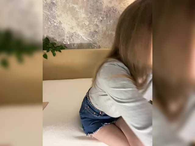 Incredible123's BongaCams show and profile