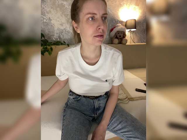 Incredible123's BongaCams show and profile