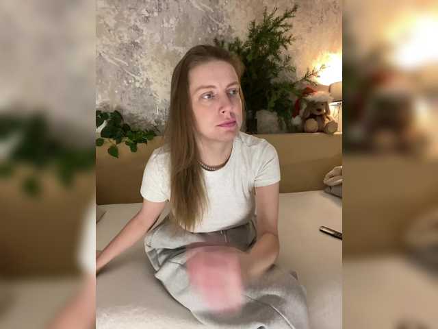 Incredible123's BongaCams show and profile