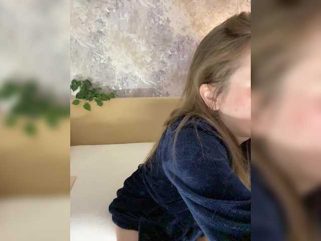 Incredible123's BongaCams show and profile