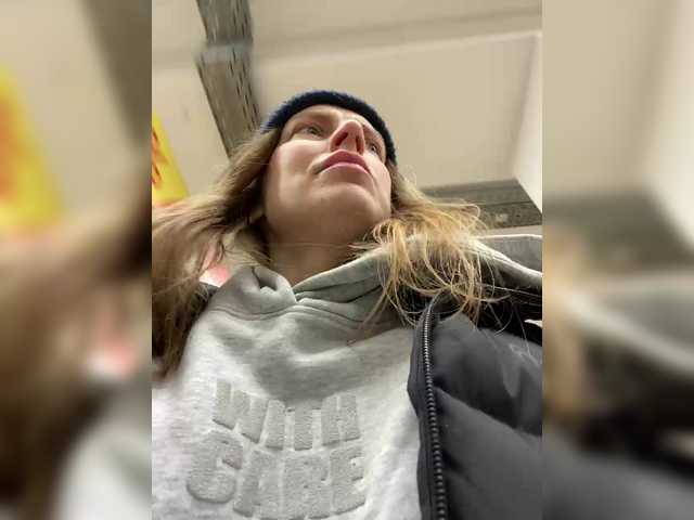 Incredible123's BongaCams show and profile