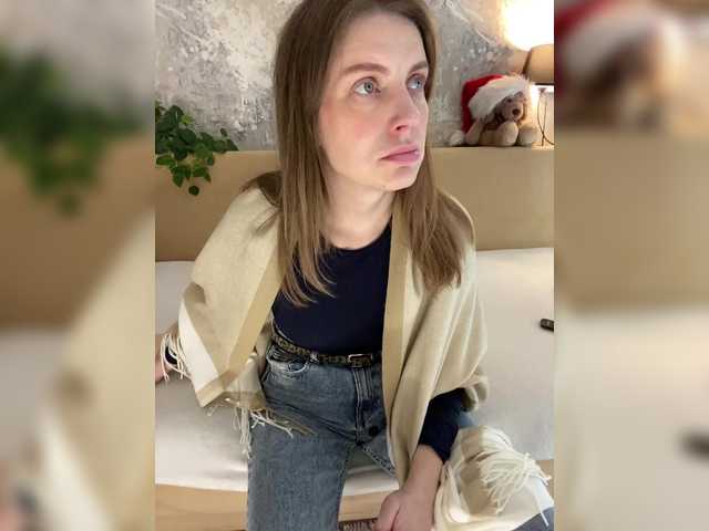 Incredible123's BongaCams show and profile