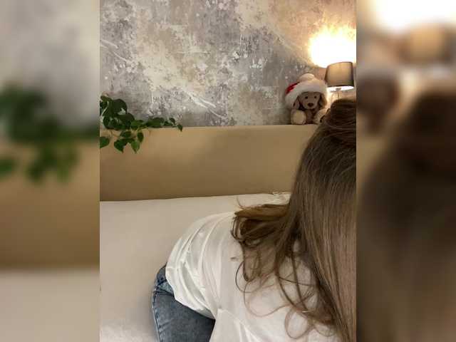 Incredible123's BongaCams show and profile