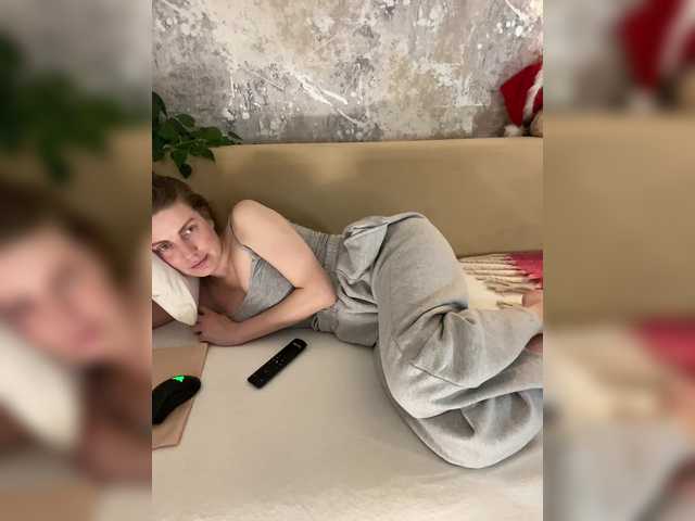 Incredible123's BongaCams show and profile