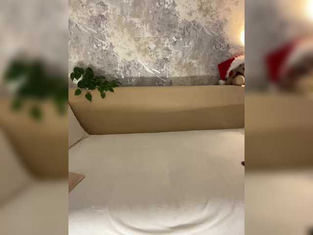 Incredible123's BongaCams show and profile