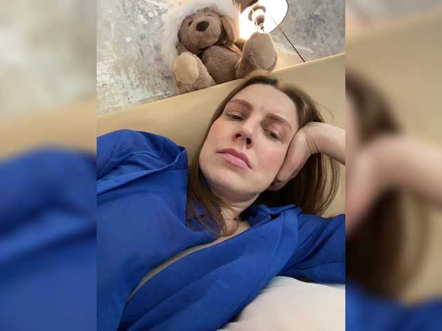 Incredible123's BongaCams show and profile