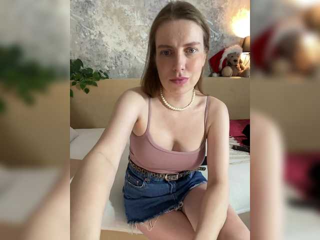 Incredible123's BongaCams show and profile