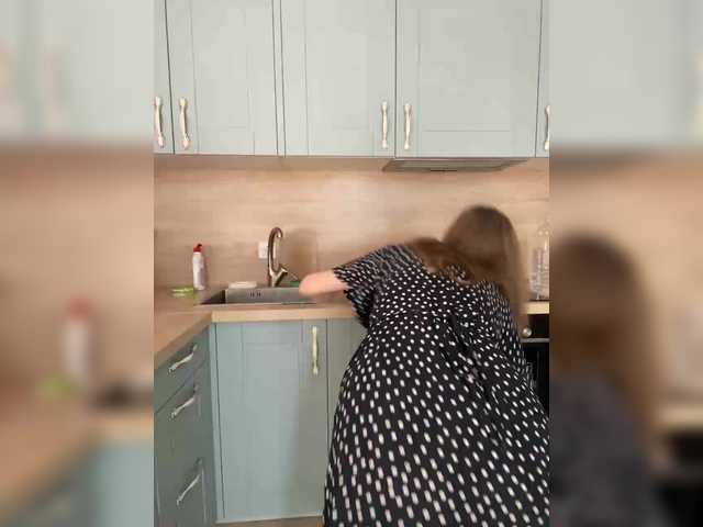 Incredible123's BongaCams profile