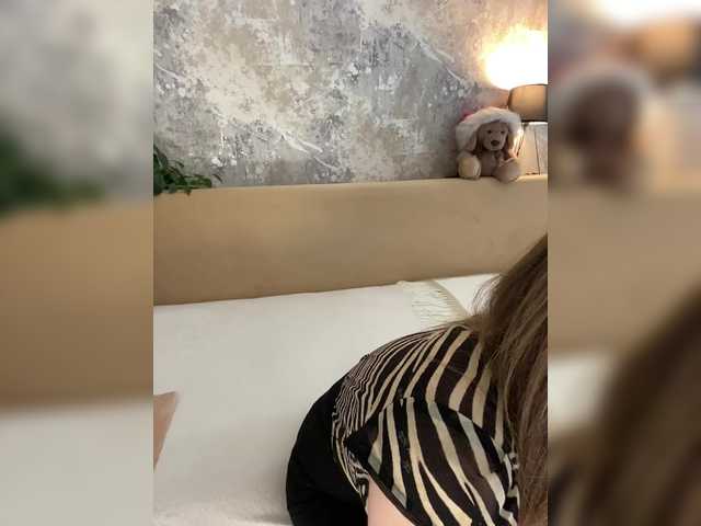 Incredible123's BongaCams show and profile