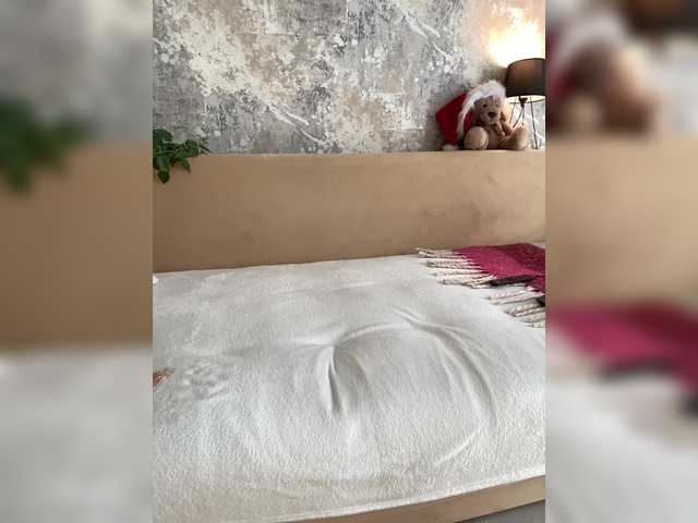 Incredible123's BongaCams show and profile