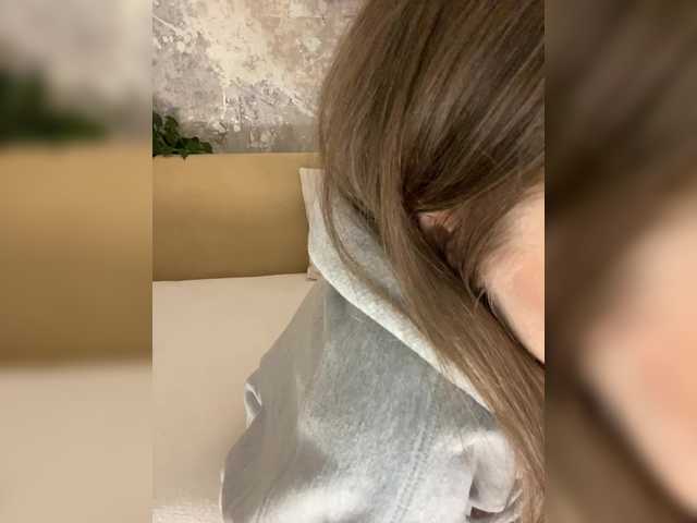 Incredible123's BongaCams show and profile